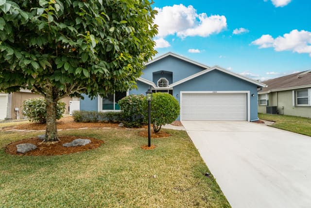 2800 SW Montego Terrace, Stuart, FL 34997