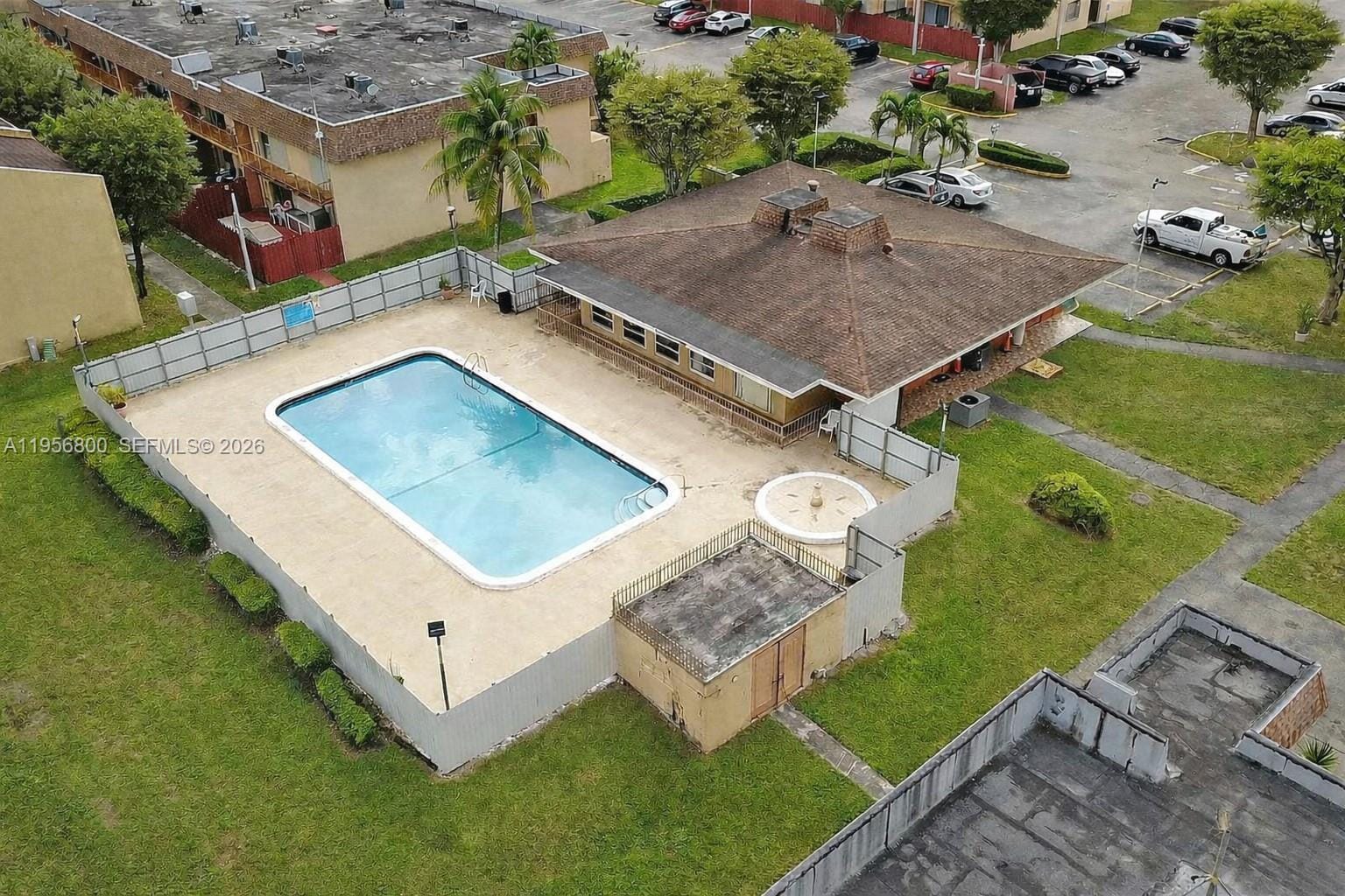850 SW 129th Place 103 — photo 8