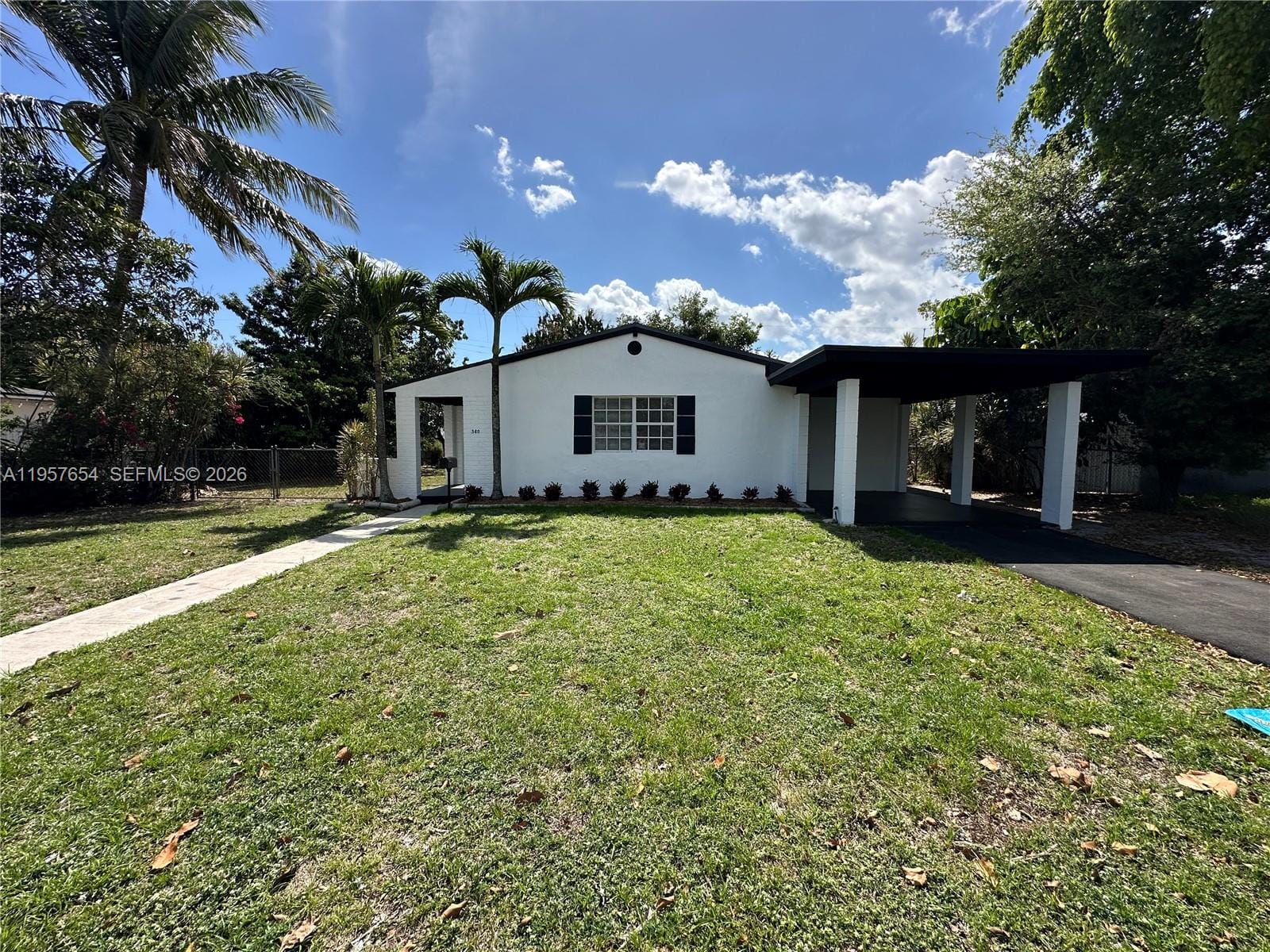 3 bedroom home for sale at 580 194th, Miami Gardens, FL 33169 — $409,000