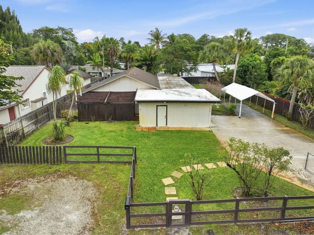 708 Dixie Lane, sold in Model Land Co, West Palm Beach, FL