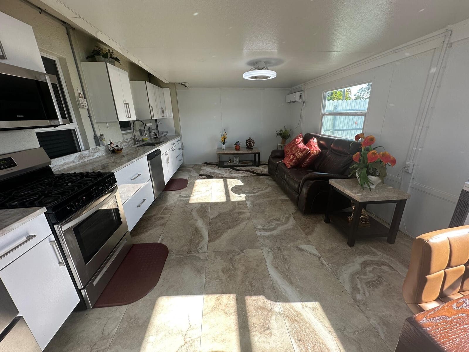 1077 Fernlea Drive — photo 11