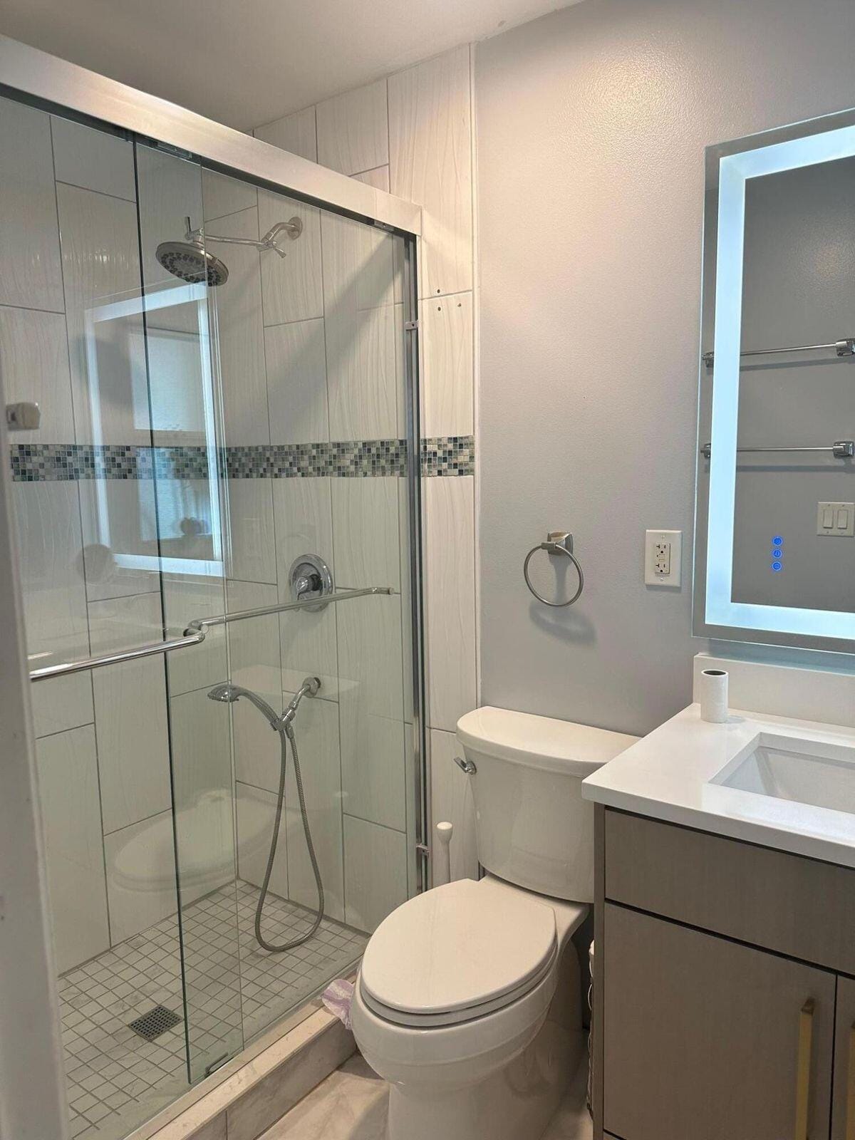 1077 Fernlea Drive — photo 12