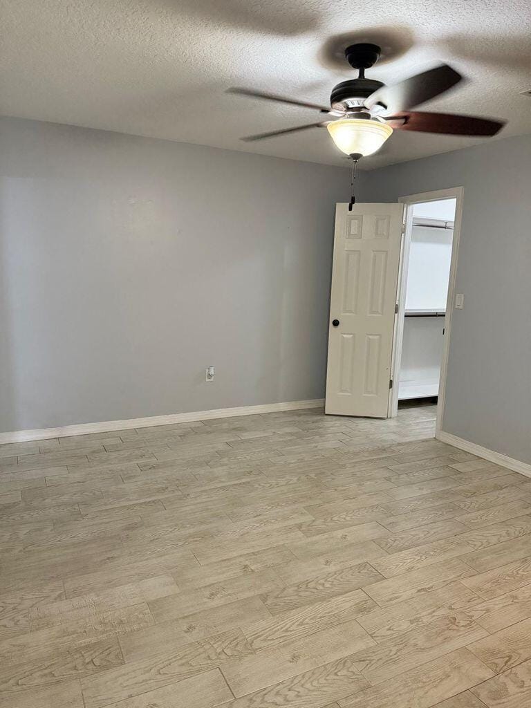 1077 Fernlea Drive — photo 8