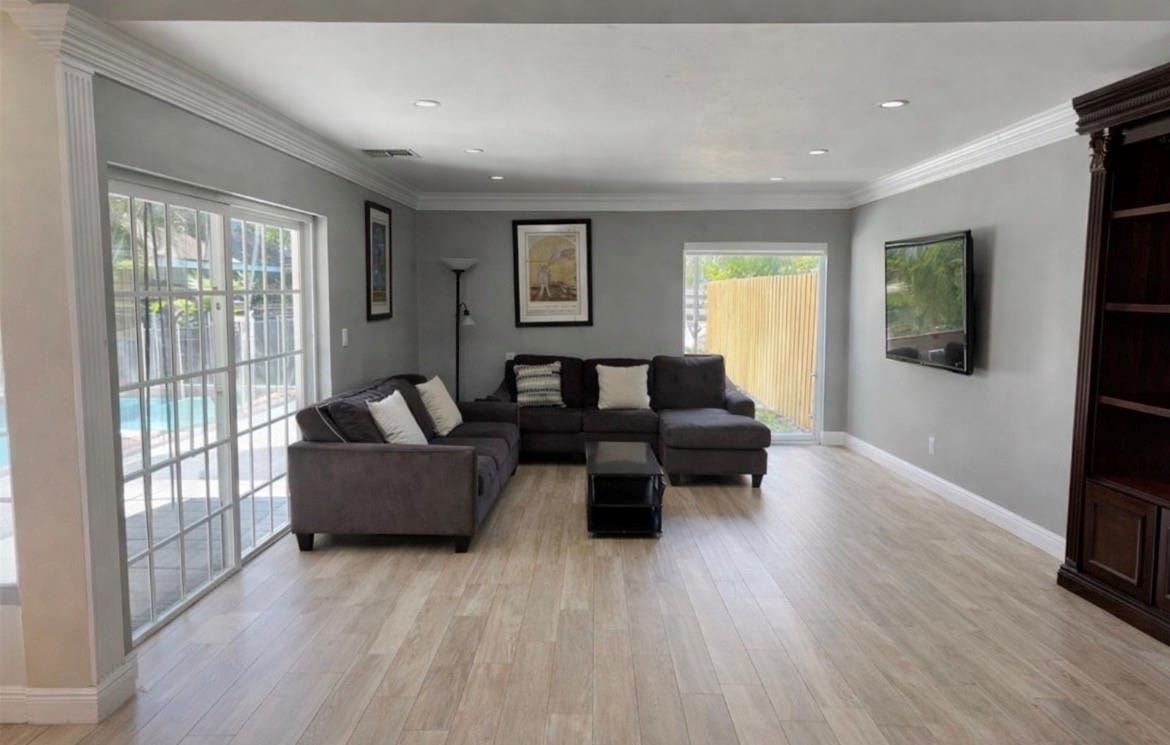4104 N 49th Avenue — photo 4