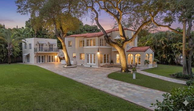 5960 N Bayshore Drive, sold in Bayshore Unit No 2, Miami, FL