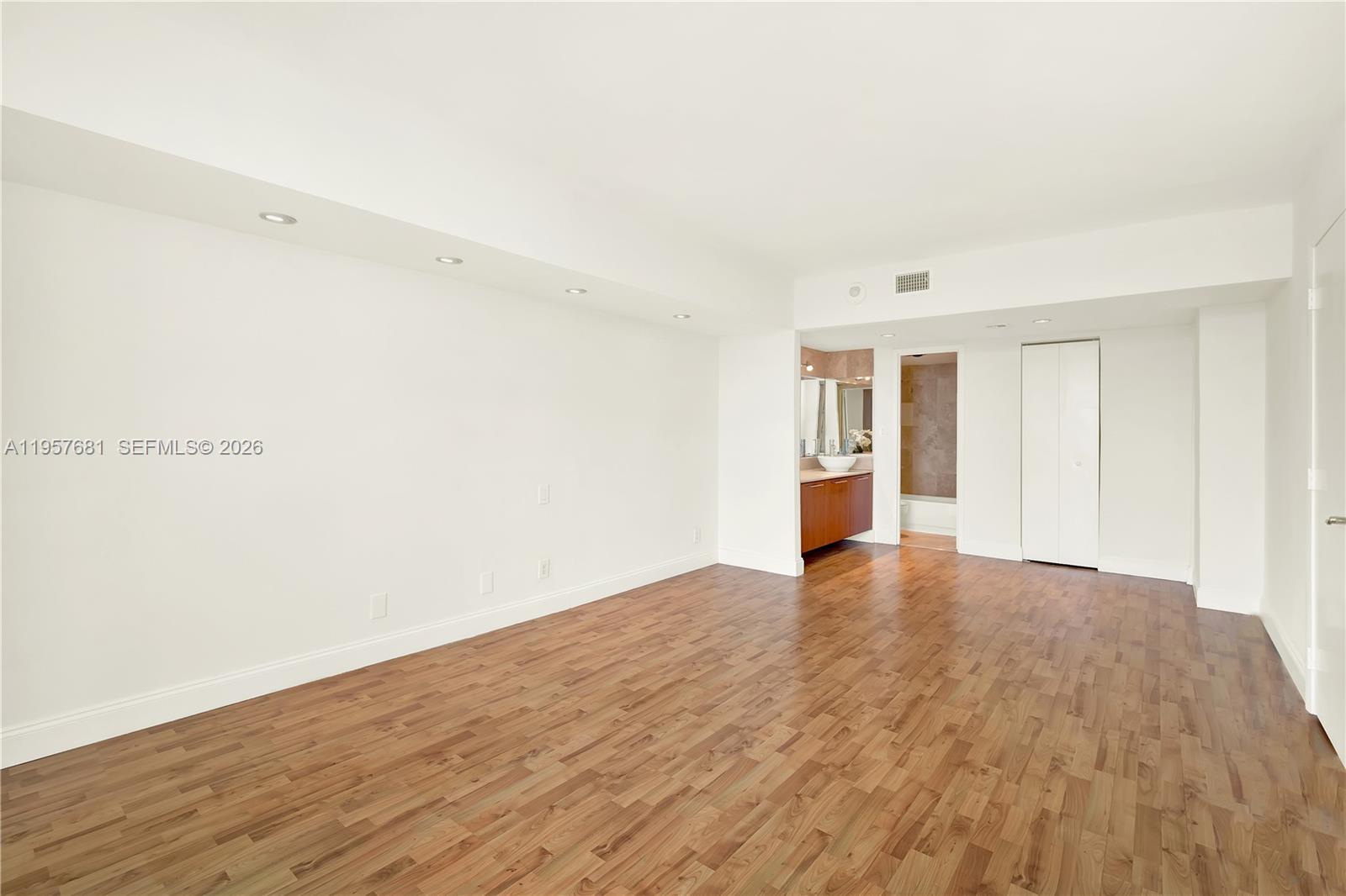 100 S Bayview Drive 1222, Sunny Isles Beach, FL 33160 photo 19