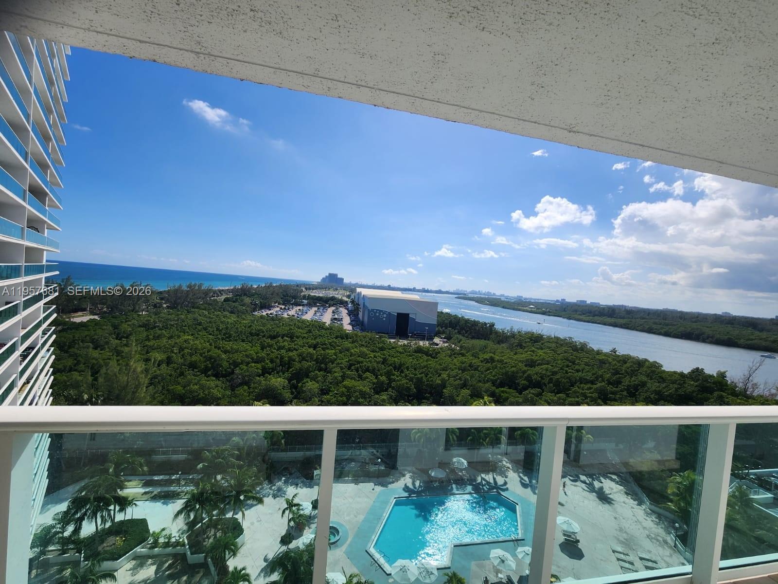 100 S Bayview Drive 1222 — photo 3