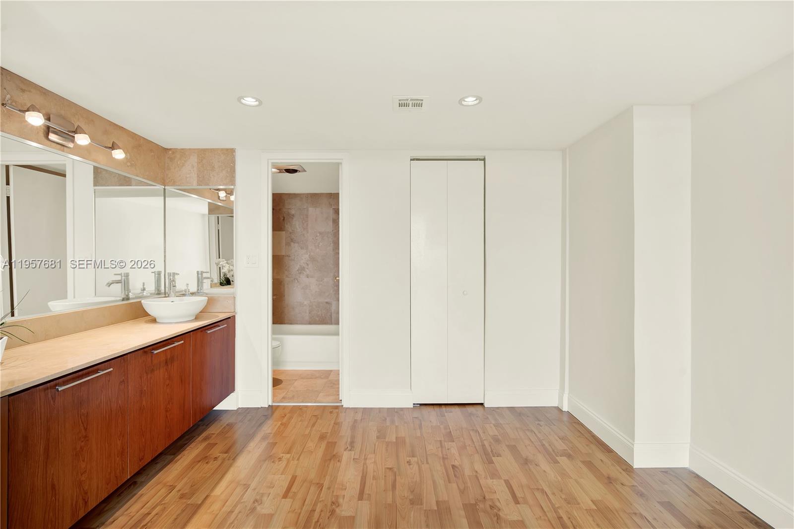 100 S Bayview Drive 1222, Sunny Isles Beach, FL 33160 photo 22