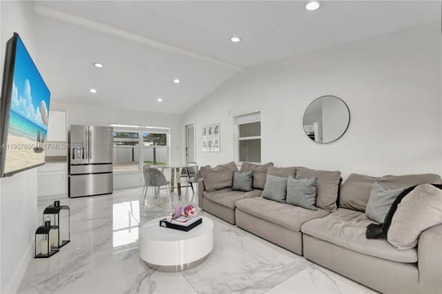 1021 SW 22nd Avenue, sold in Brendale Heights, Fort Lauderdale, FL