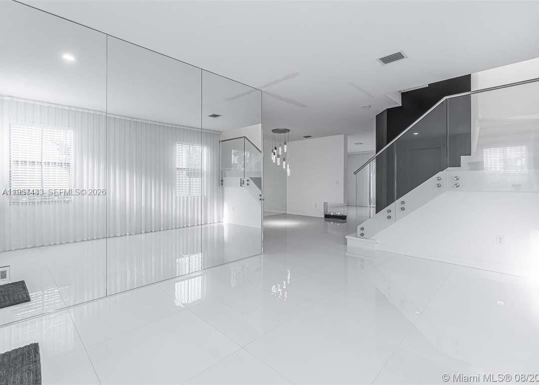 10301 W 32nd Lane — photo 4