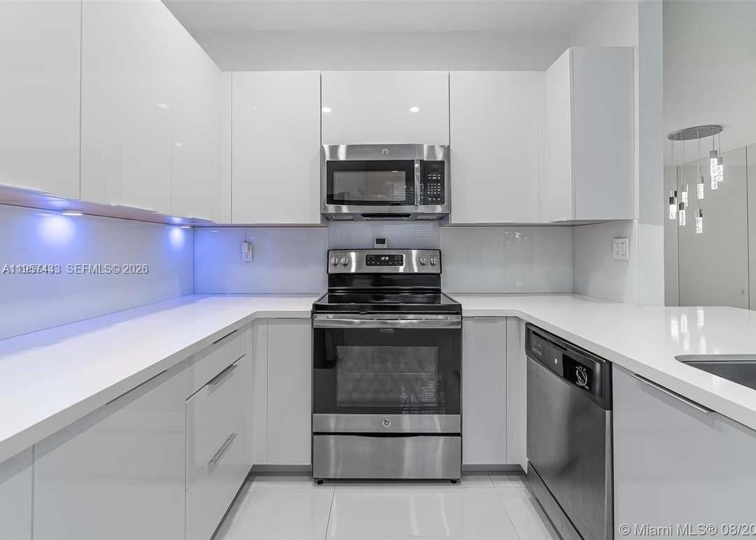 10301 W 32nd Lane — photo 9