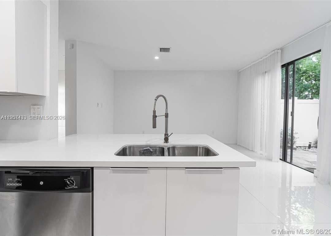 10301 W 32nd Lane — photo 10
