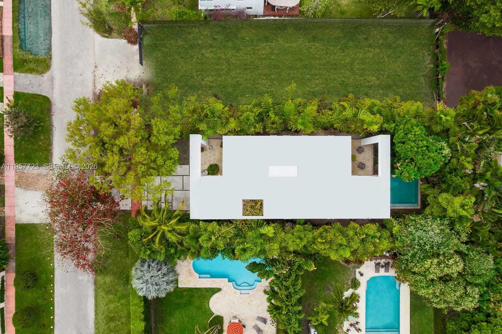 335 W 46th Street, Miami Beach, FL 33140 photo 28
