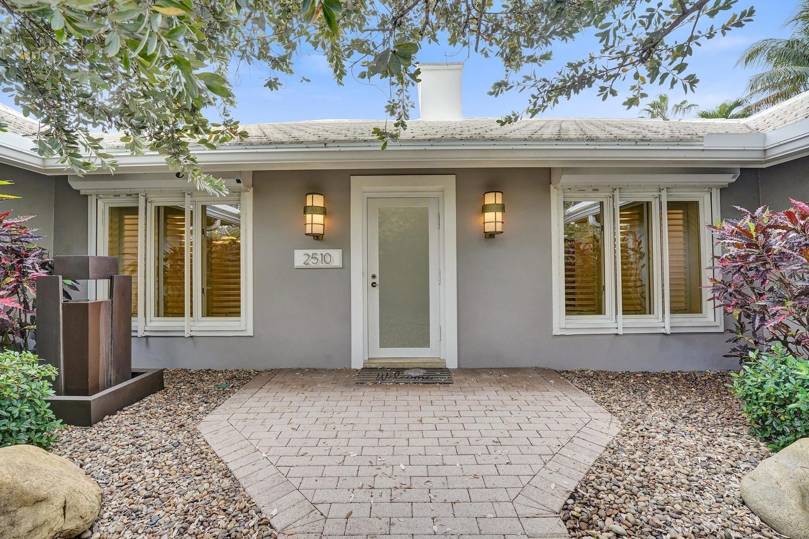 2510 NE 47th Street — photo 2
