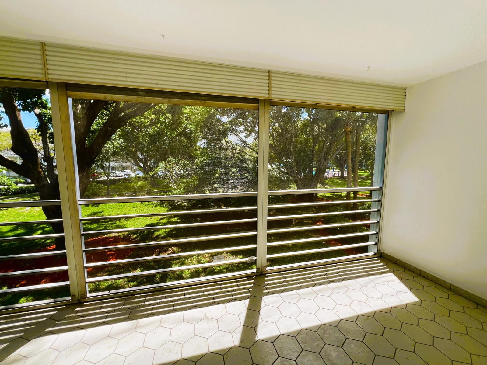 3001 Portofino Isle E2, Coconut Creek, FL 33066 photo 4