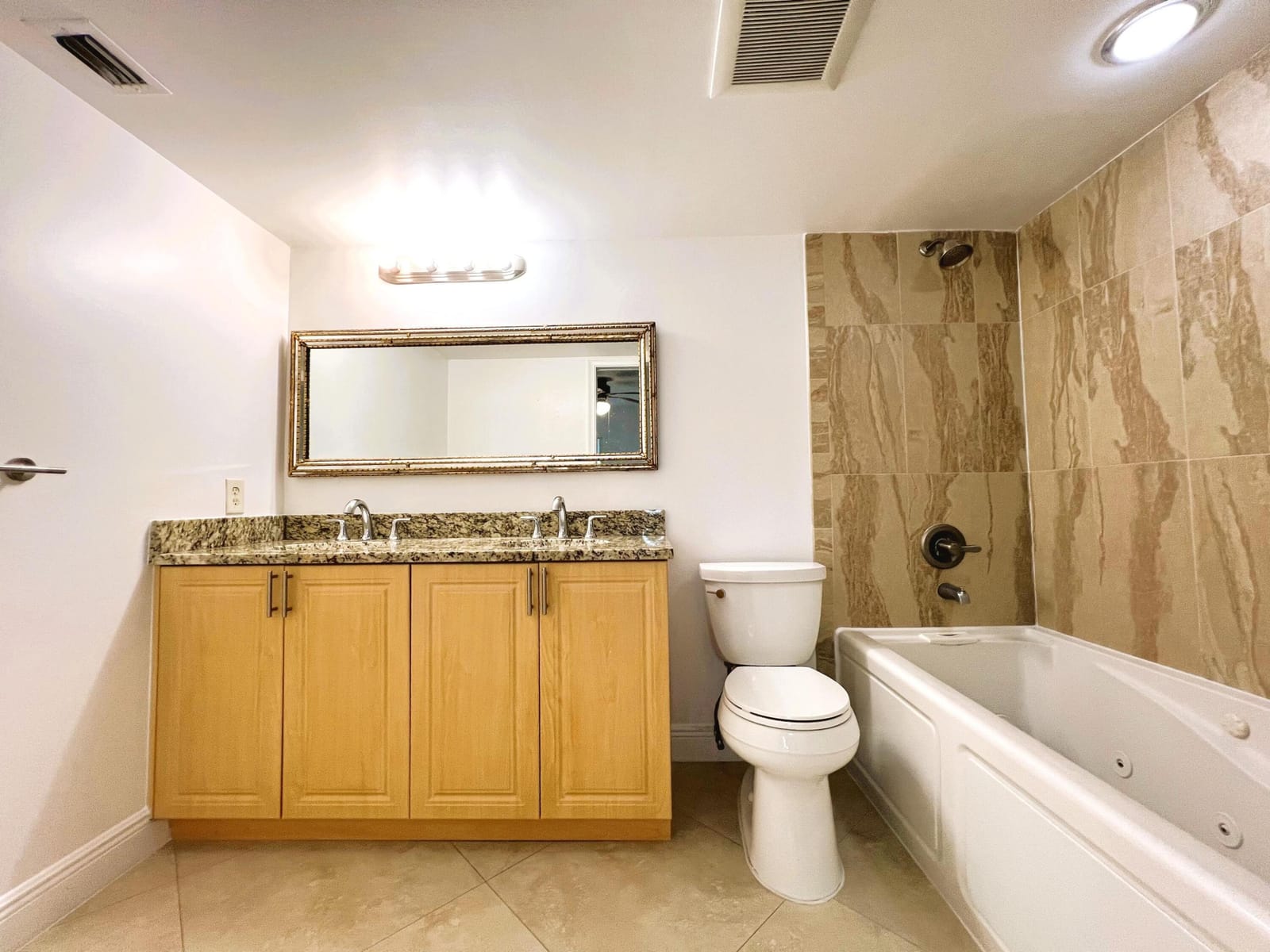 3001 Portofino Isle E2, Coconut Creek, FL 33066 photo 9