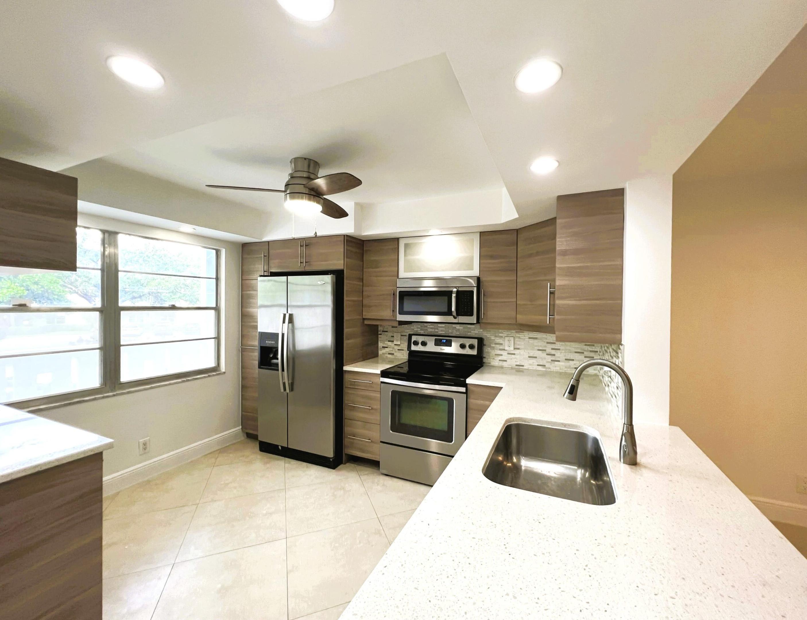 3001 Portofino Isle E2, Coconut Creek, FL 33066, Coconut Creek