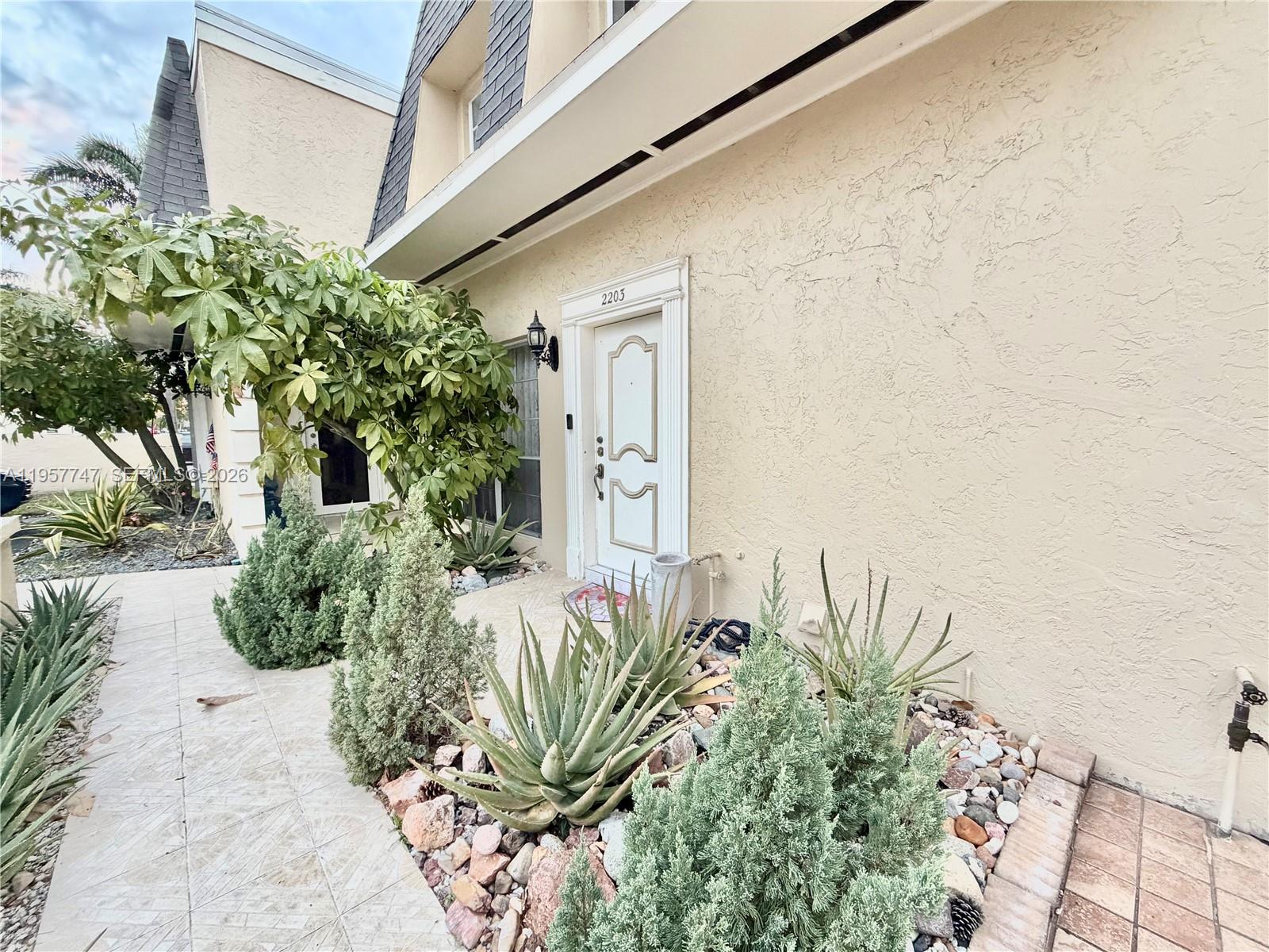 2203 NE 7th Street 14, Hallandale Beach, FL 33009, Hallandale Beach
