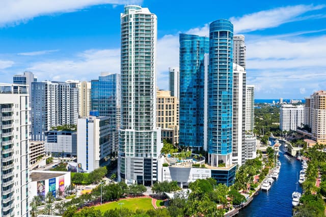 100 E Las Olas Boulevard 1802, sold in 100 Las Olas, Fort Lauderdale, FL