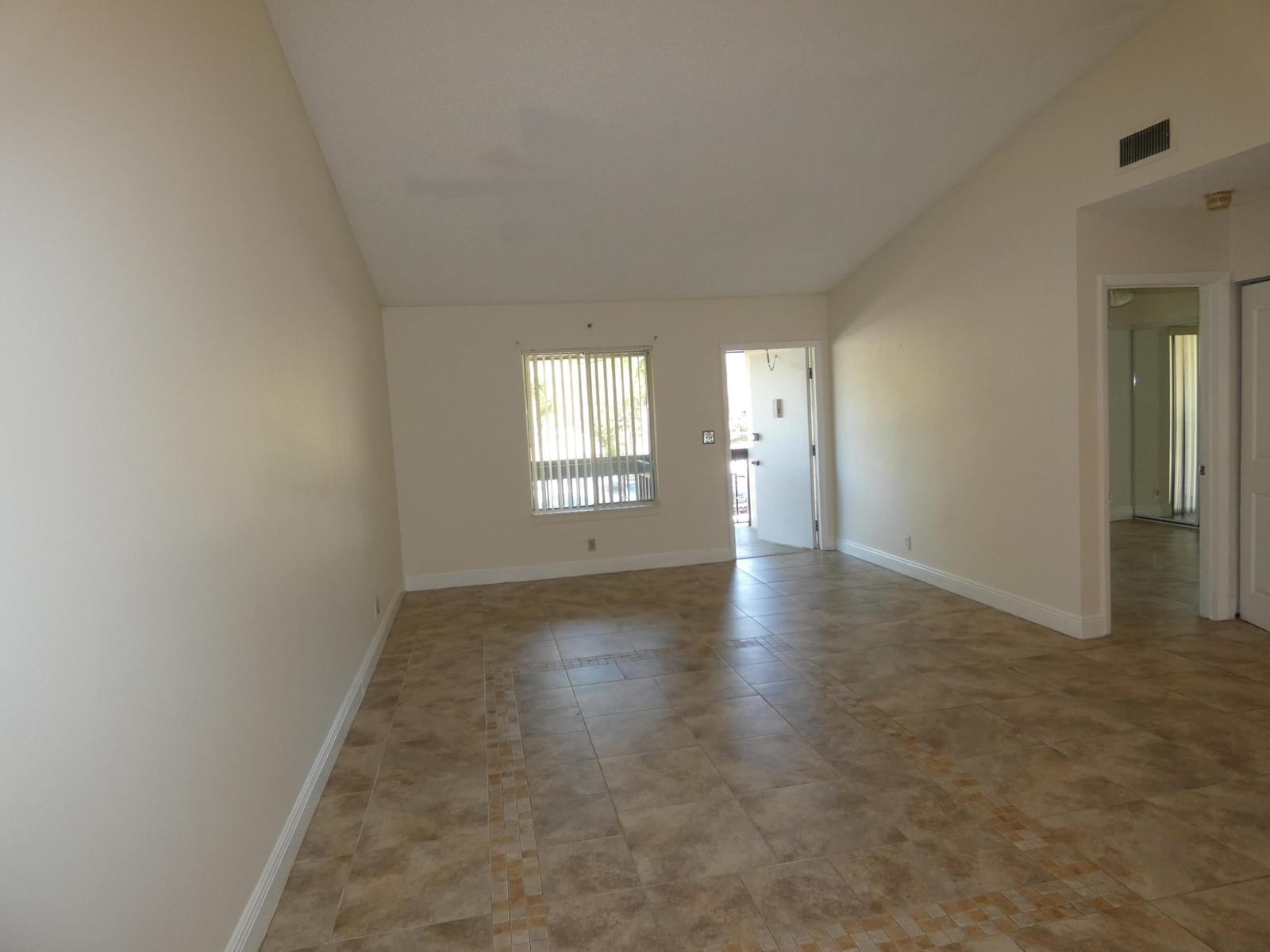 6495 SE Chasewood Drive E — photo 9