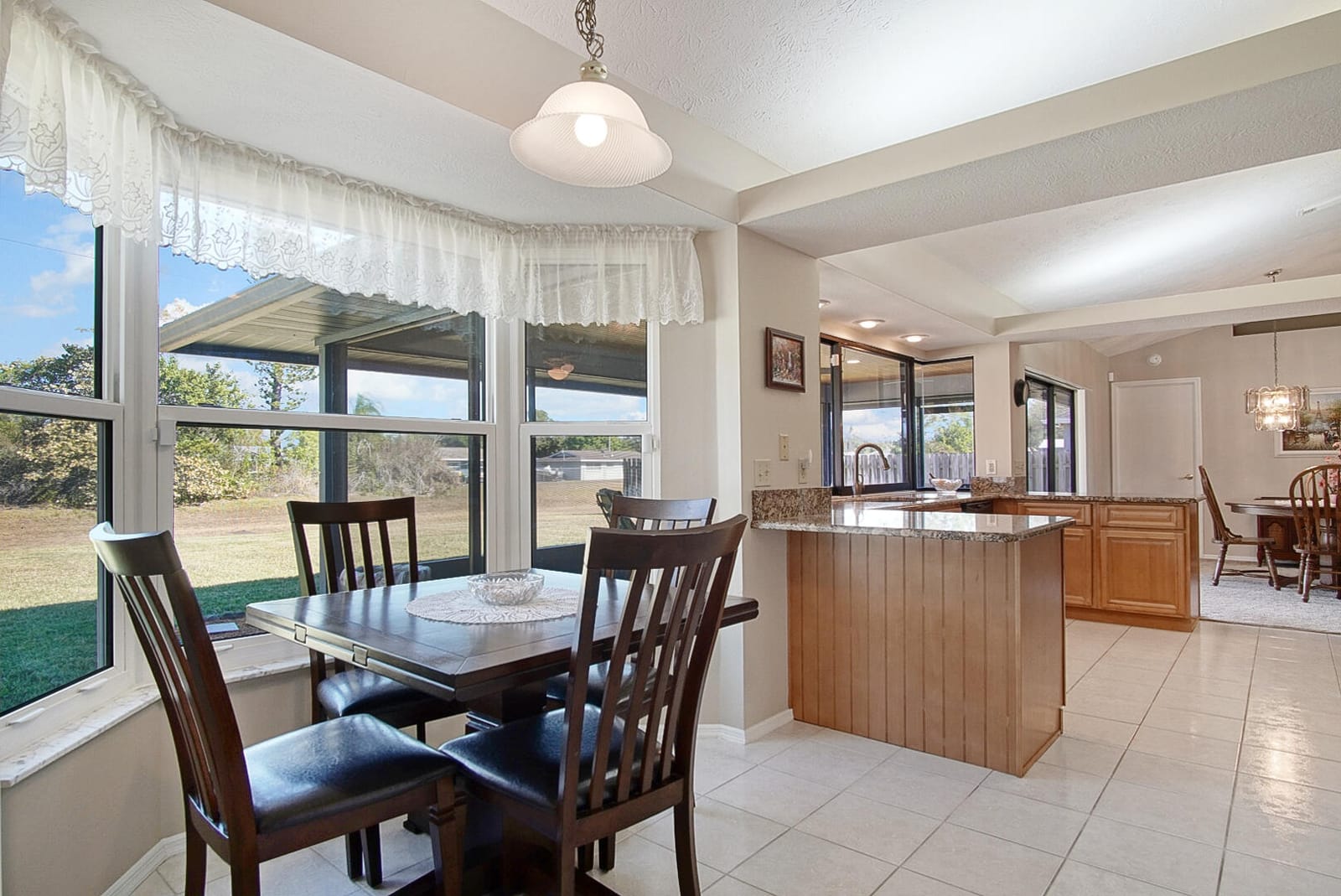 121 SE Lakehurst Drive — photo 12