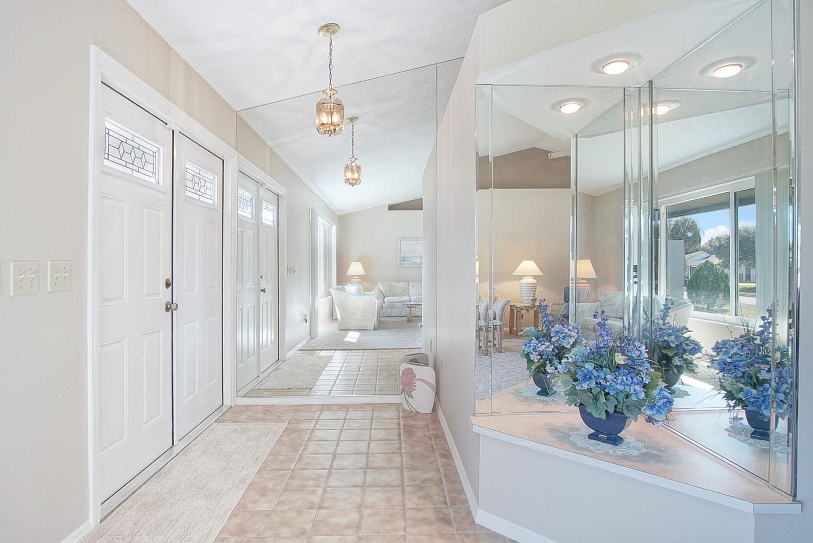 121 SE Lakehurst Drive — photo 5
