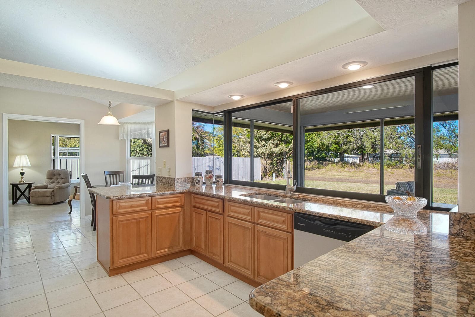 121 SE Lakehurst Drive — photo 10