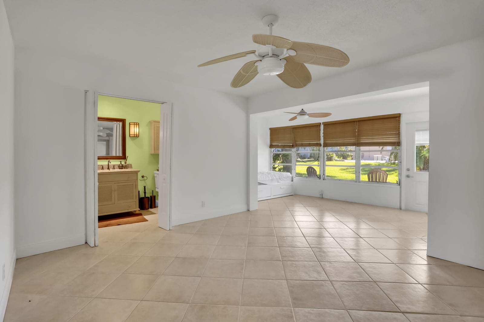 250 High Point Court B, Boynton Beach, FL 33435 photo 13