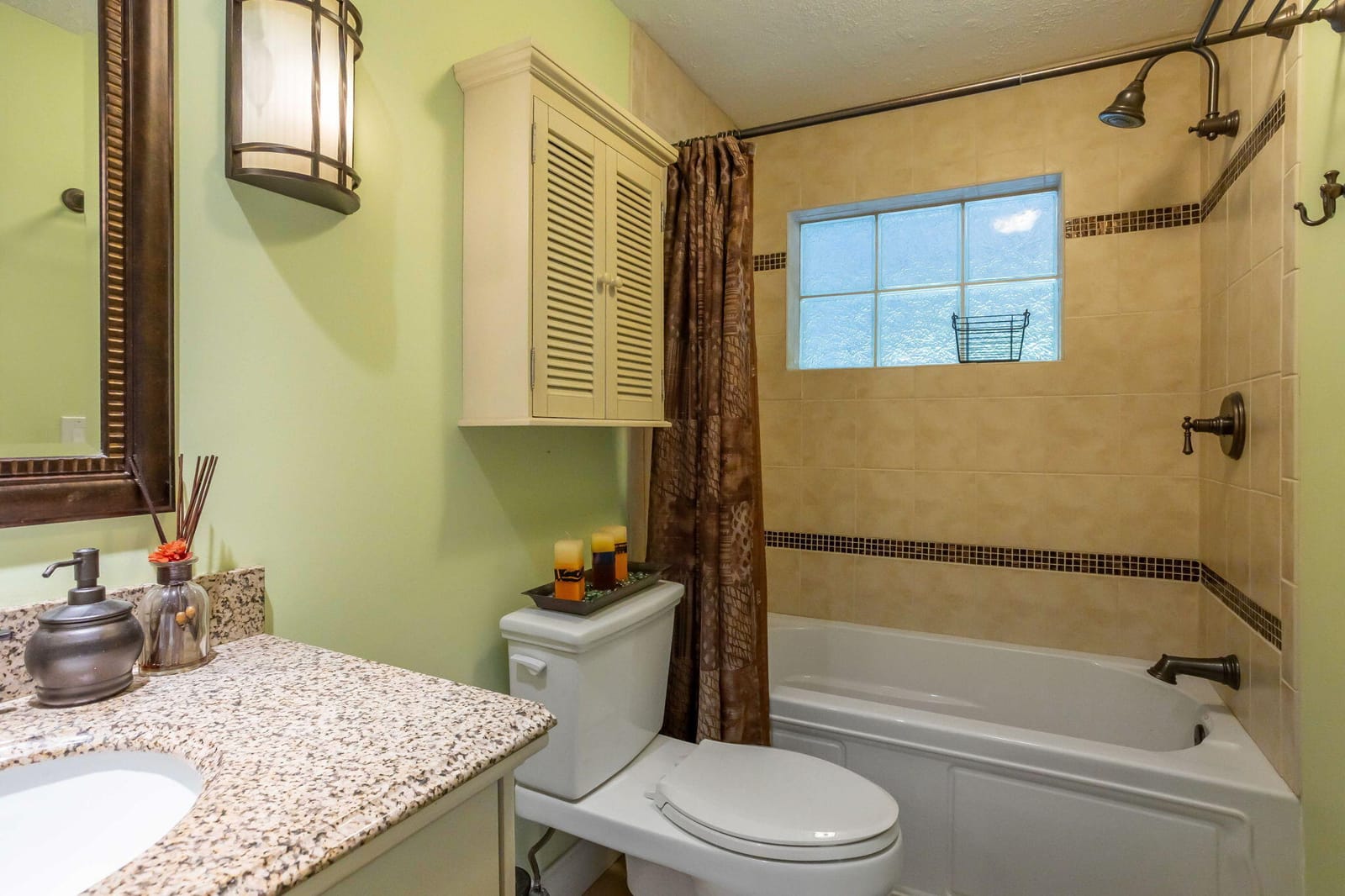 250 High Point Court B, Boynton Beach, FL 33435 photo 16