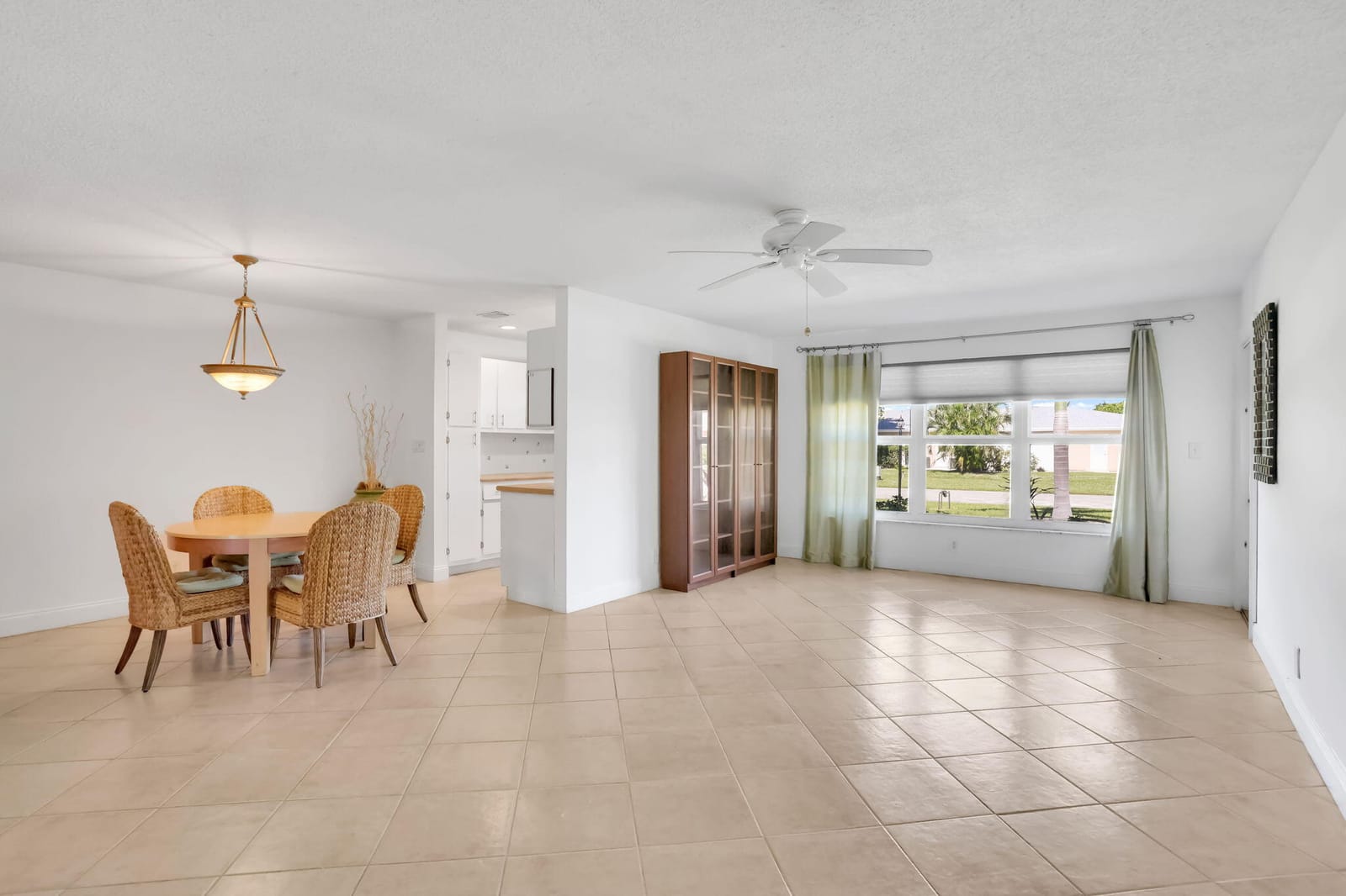 250 High Point Court B, Boynton Beach, FL 33435 photo 17