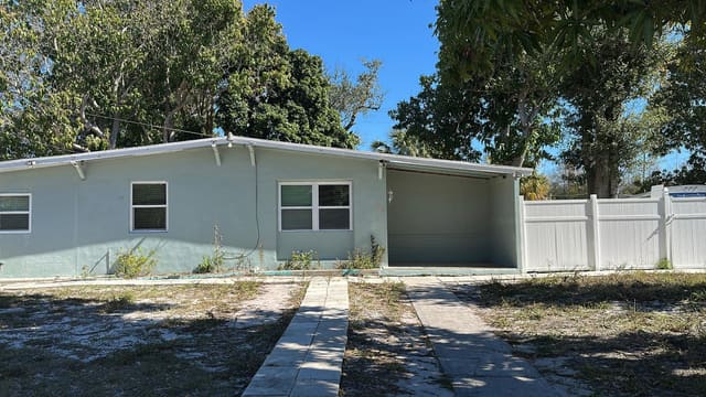 2024 Golfview Court, sold in Indian Hills Estates, Fort Pierce, FL