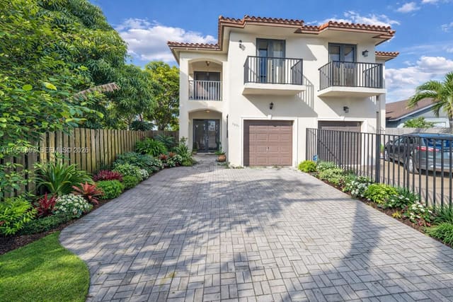 2654 SW 31st Place 2654, sold in South Bay Estates, Miami, FL