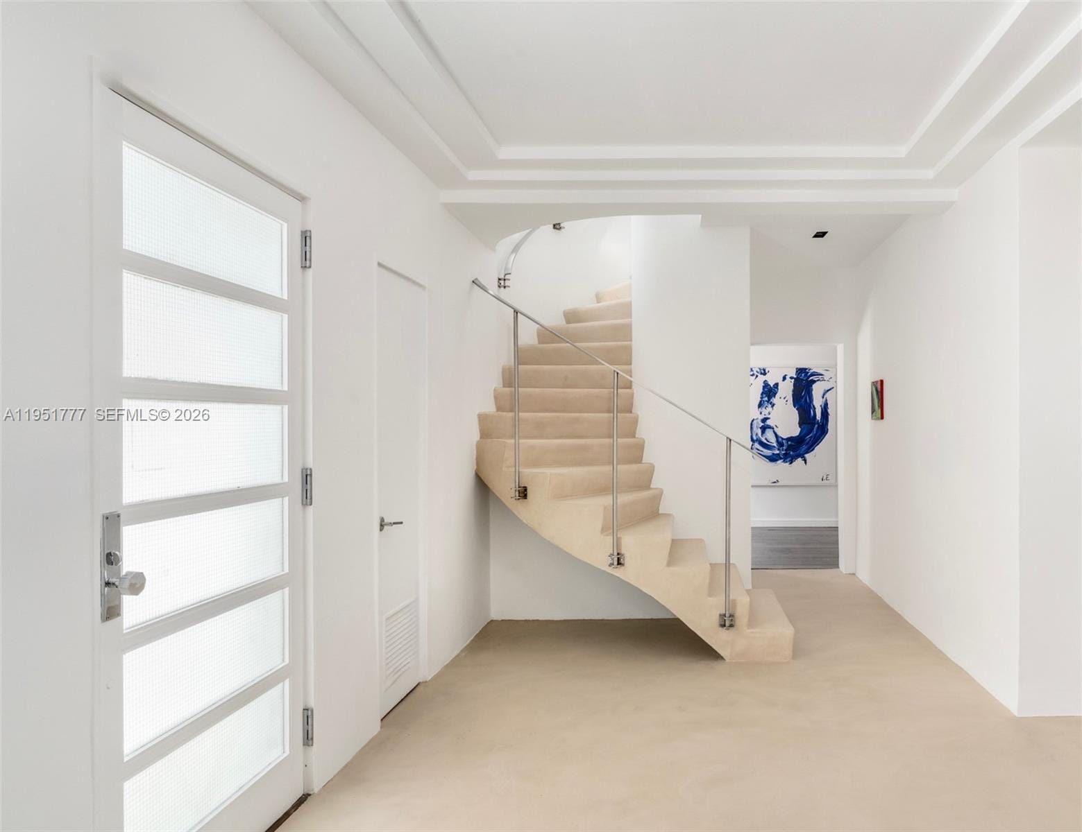3325 Pine Tree Drive — photo 10