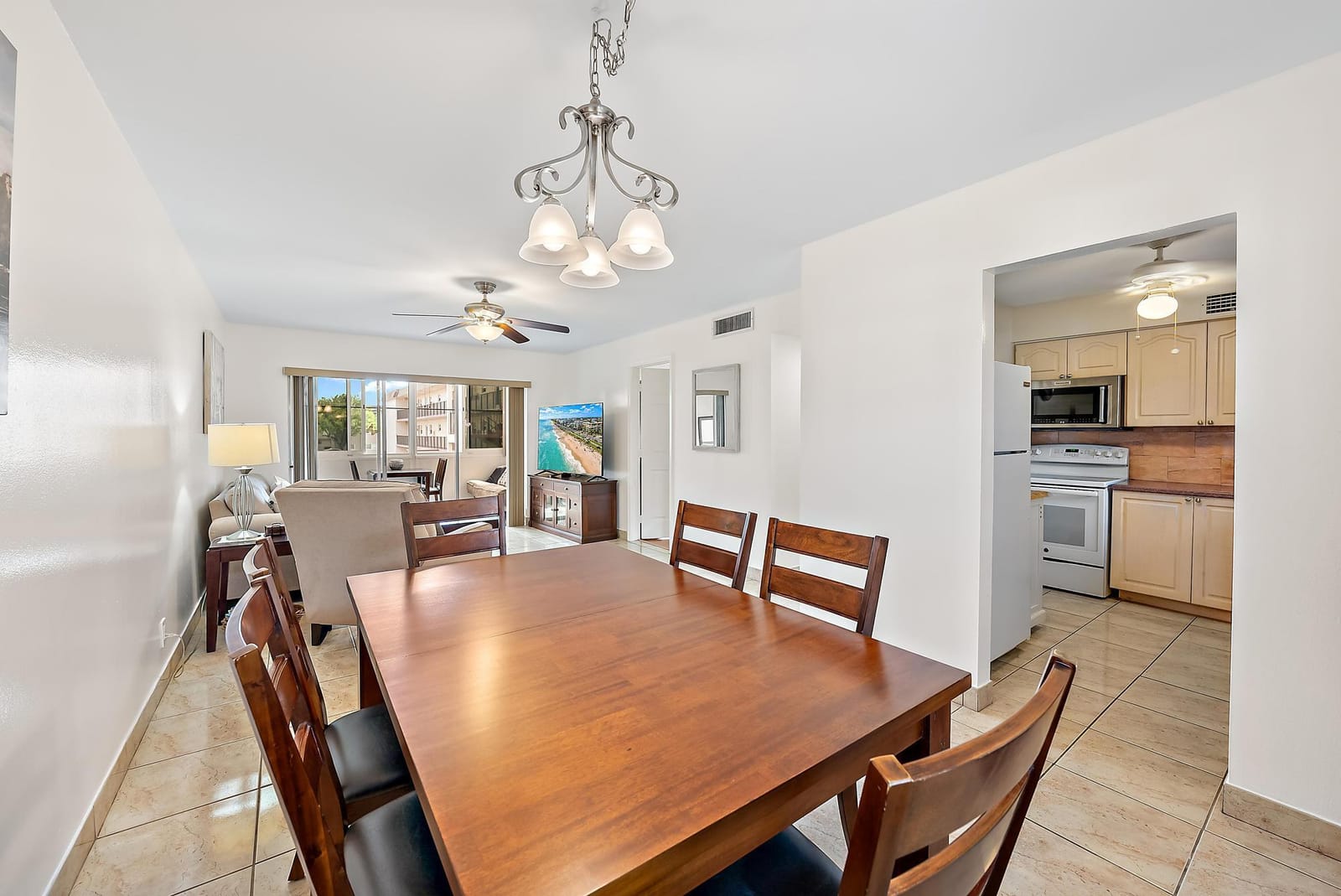 701 Lori Drive 206 — photo 3