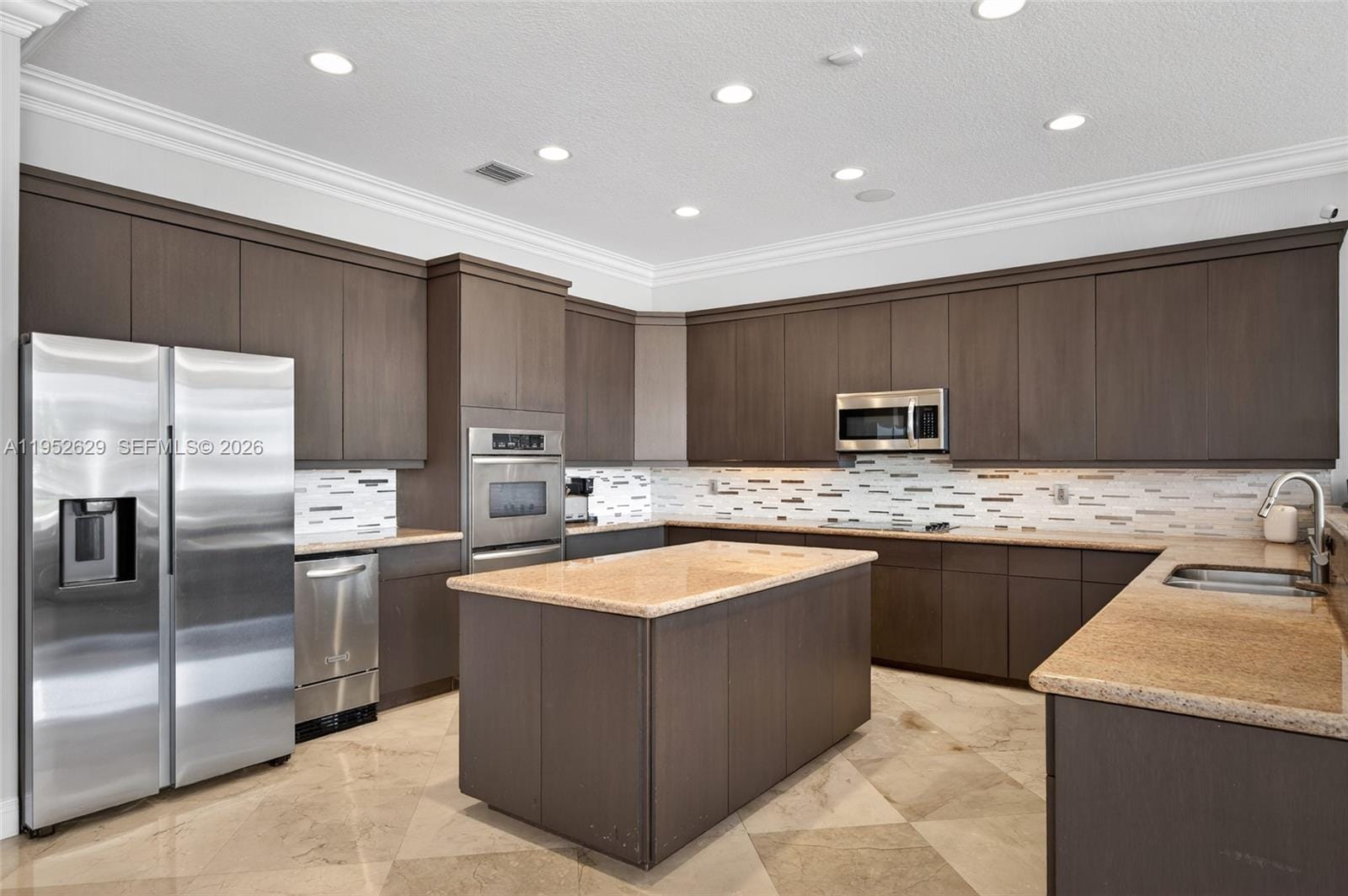 11356 Canyon Maple Boulevard, Davie, FL 33330 photo 20