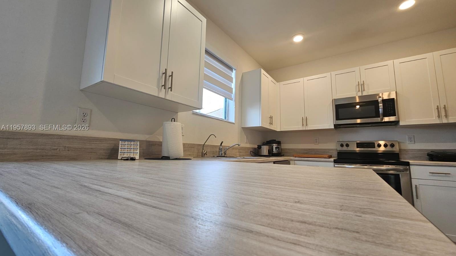 1146 SE 26th Terrace 0 — photo 8