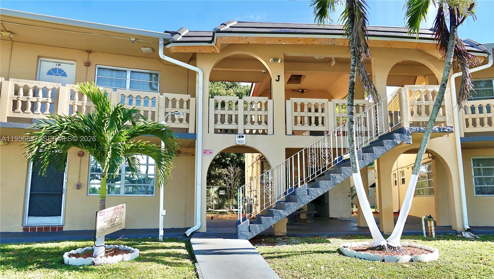 20311 NE 2nd Avenue 27, Miami, FL 33179, Miami