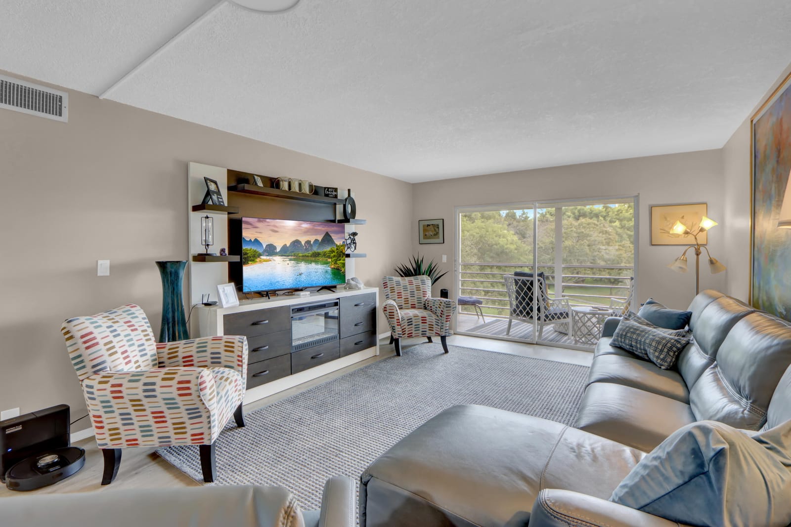 2504 Antigua Terrace B3 — photo 2