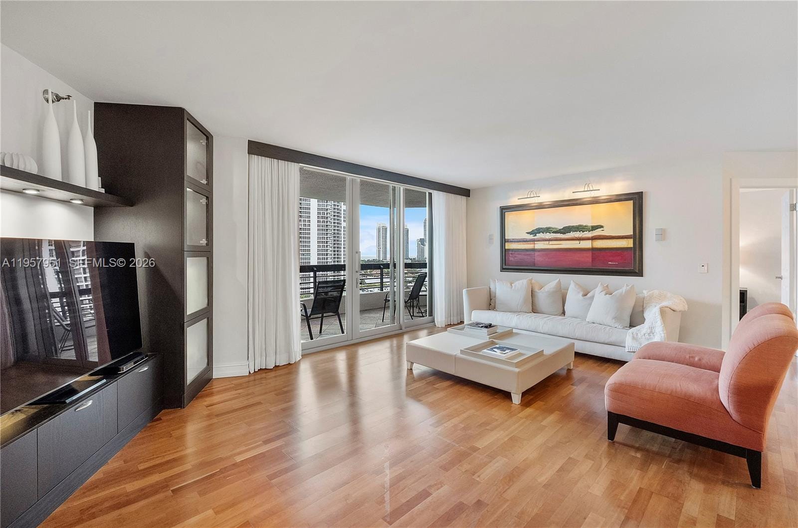 3500 Mystic Pointe Drive 1407 — photo 4