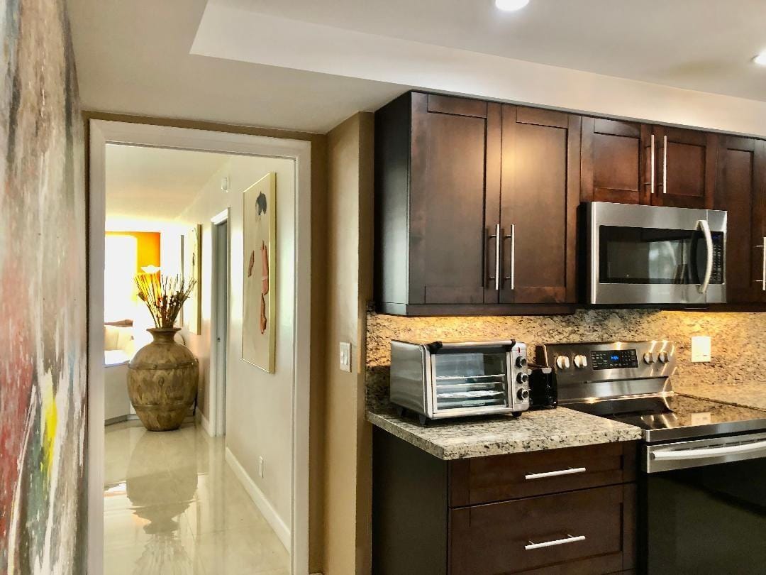 800 Cypress Grove Drive 204 — photo 8