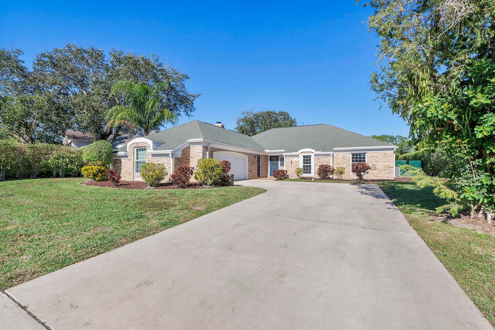 1384 Northampton Terrace, Wellington, FL 33414 photo 2