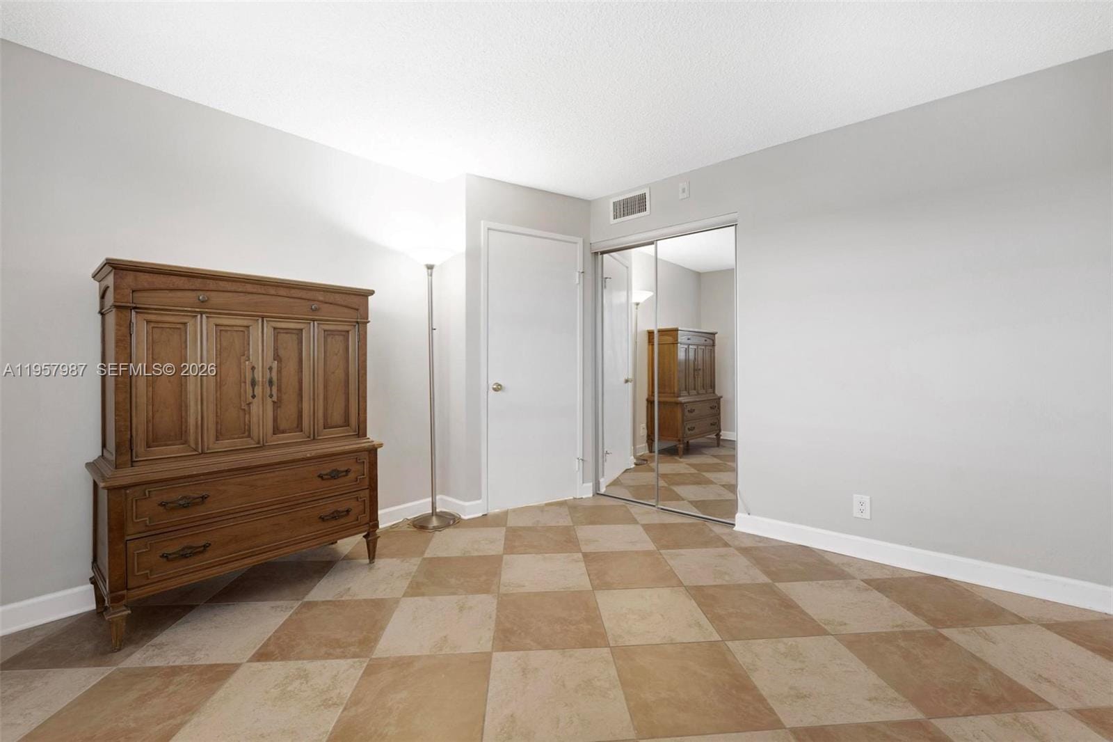 1000 NE 14th Avenue 602, Hallandale Beach, FL 33009 photo 15