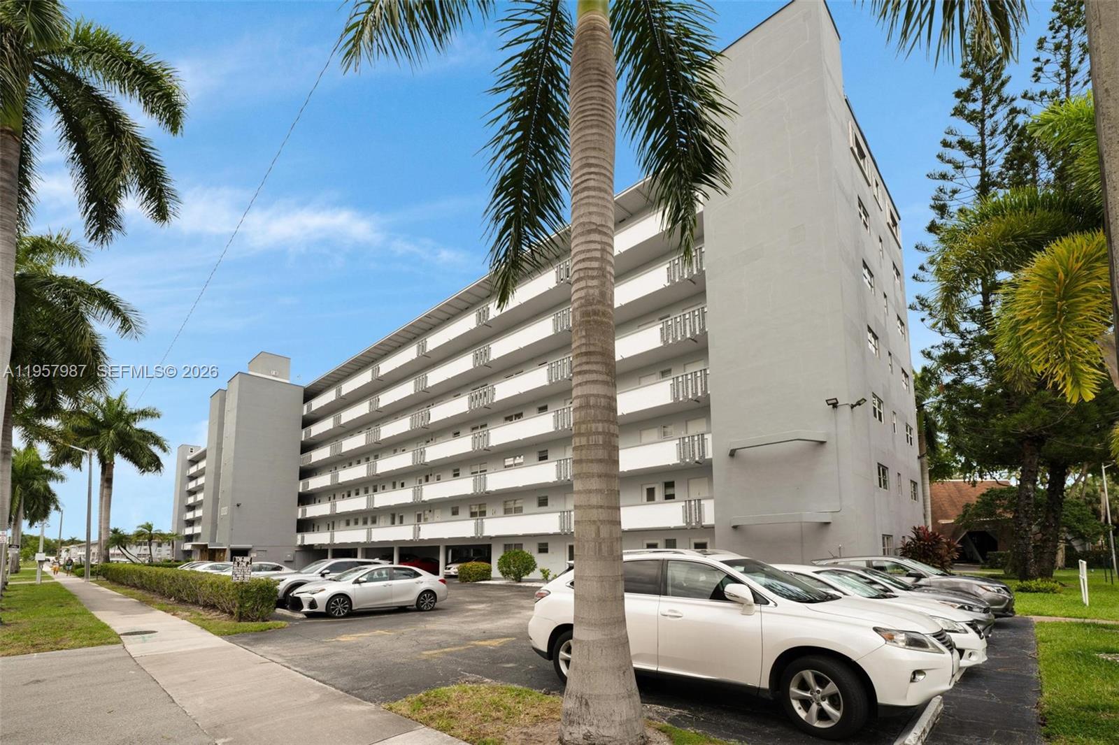 1000 NE 14th Avenue 602, Hallandale Beach, FL 33009, Hallandale Beach