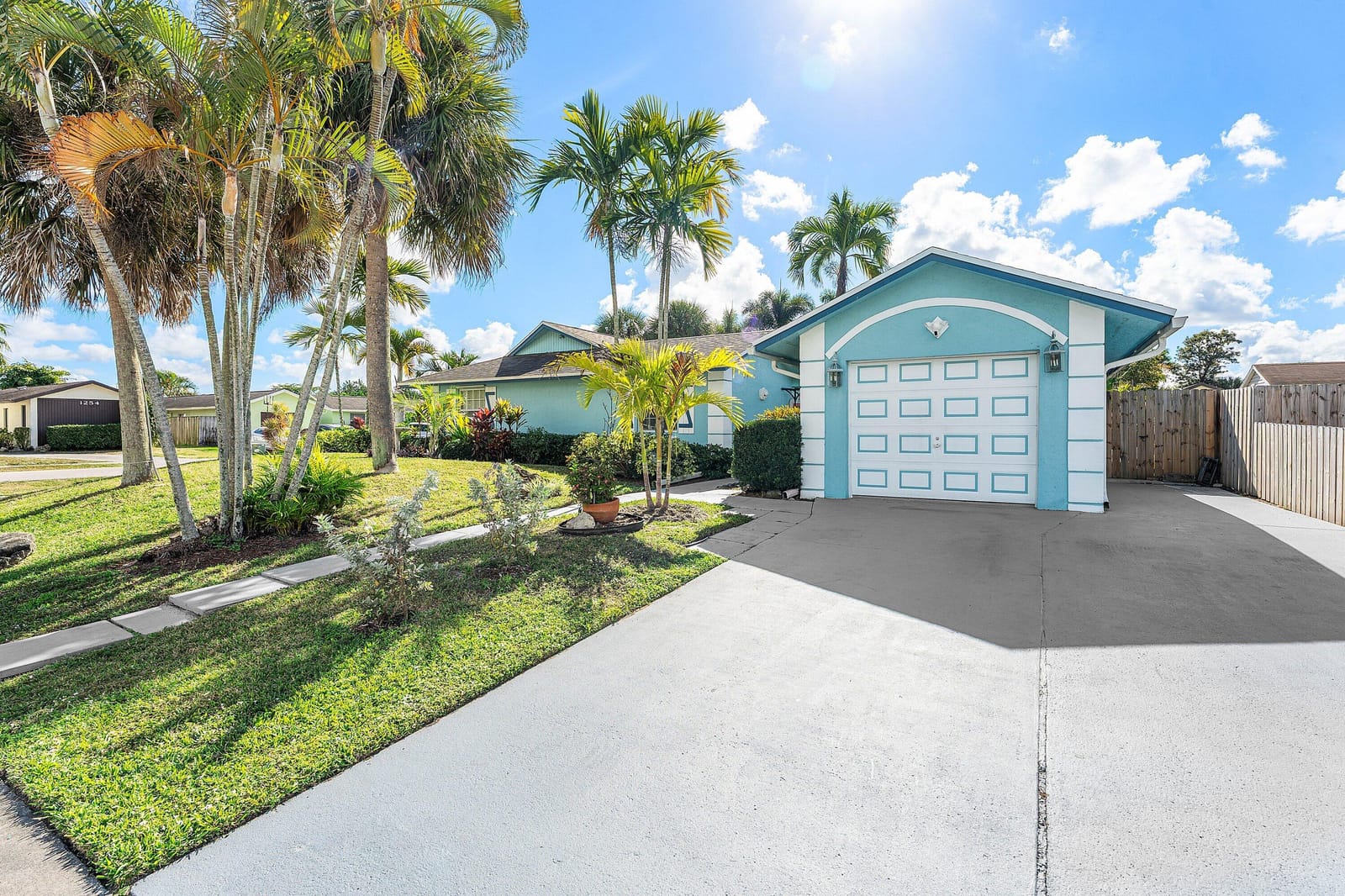 10290 Carmen Lane — photo 3