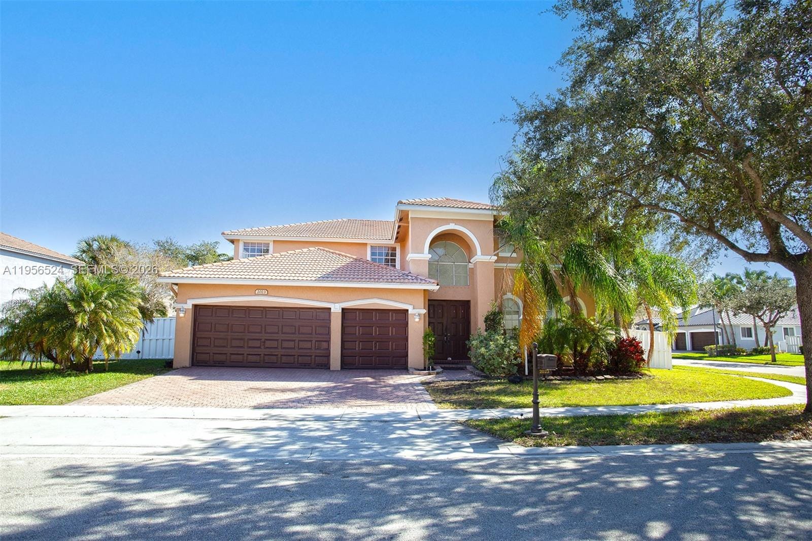 2023 NW 141st Avenue, Pembroke Pines, FL 33028