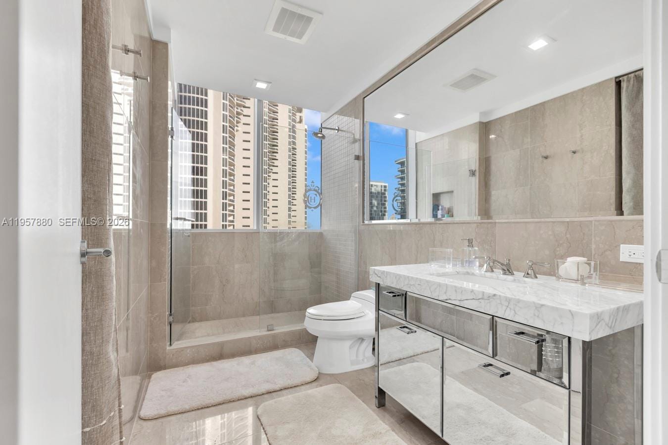 17475 Collins Avenue 304, Sunny Isles Beach, FL 33160 photo 25