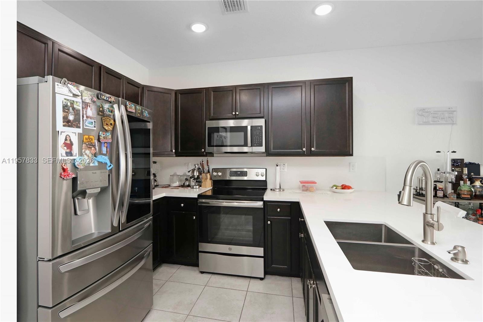 10628 W 33rd Way, Hialeah, FL 33018 photo 4