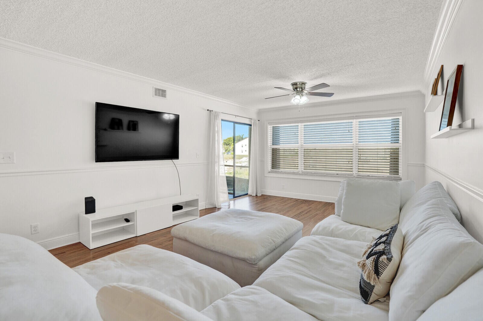 4715 Lucerne Lakes Boulevard E 103, Lake Worth, FL 33467 photo 14