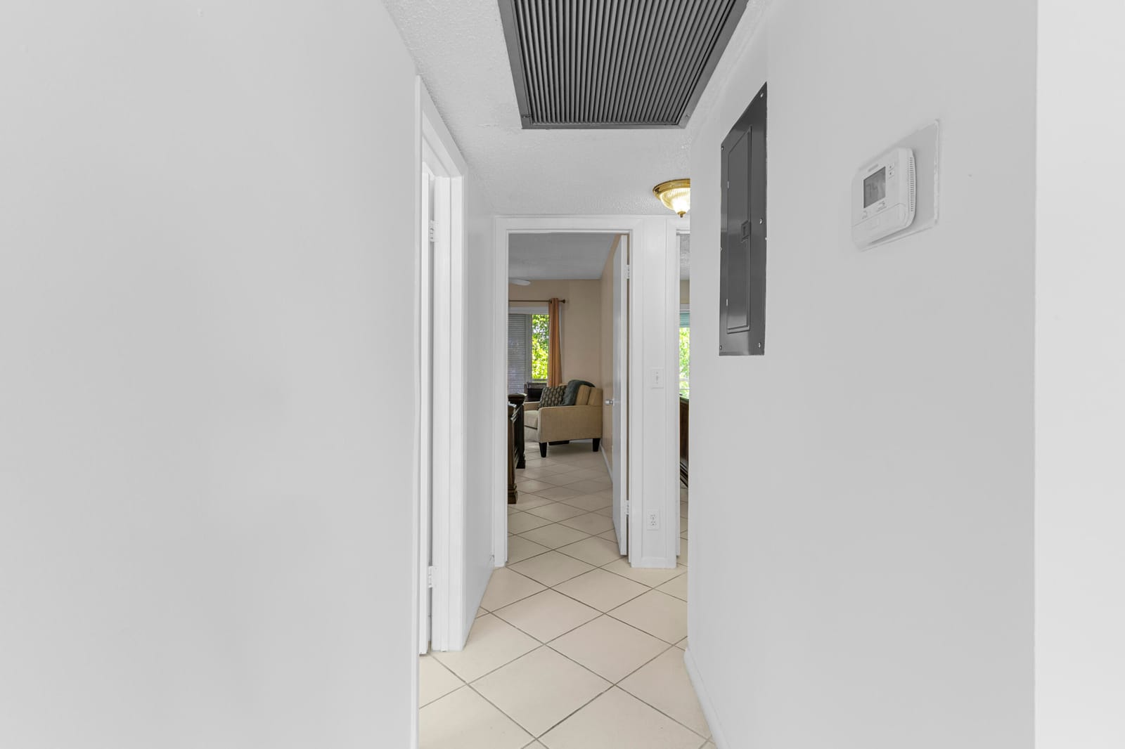 3028 Harwood D — photo 12