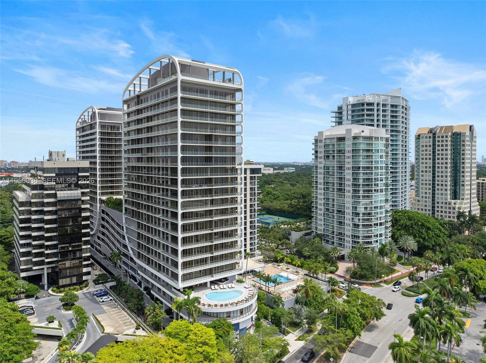 2655 S Bayshore Drive 805 — photo 2